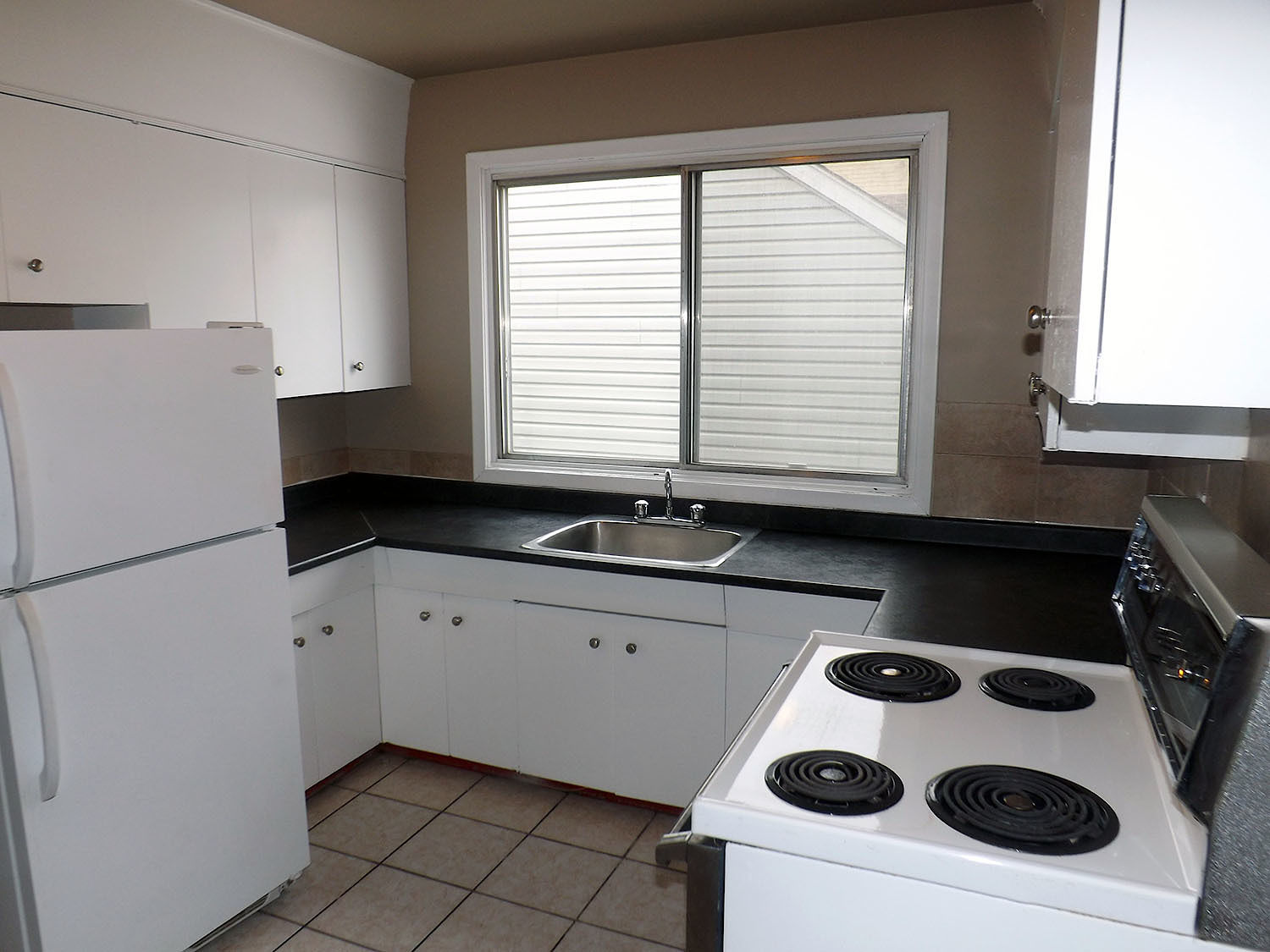 Edmonton 1 bedroom Apartment for rent. Property photo: 289339-1