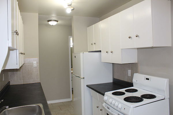 Edmonton bachelor bedrooms Apartment for rent. Property photo: 289340-2