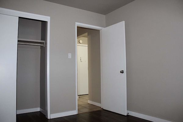 Edmonton bachelor bedrooms Apartment for rent. Property photo: 289346-3