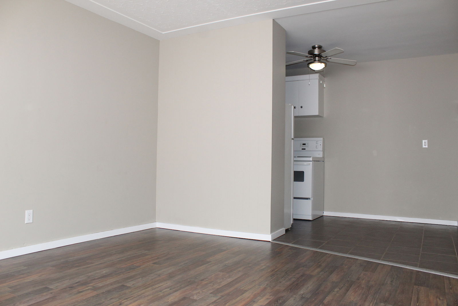 Edmonton 1 bedrooms Apartment for rent. Property photo: 289355-1