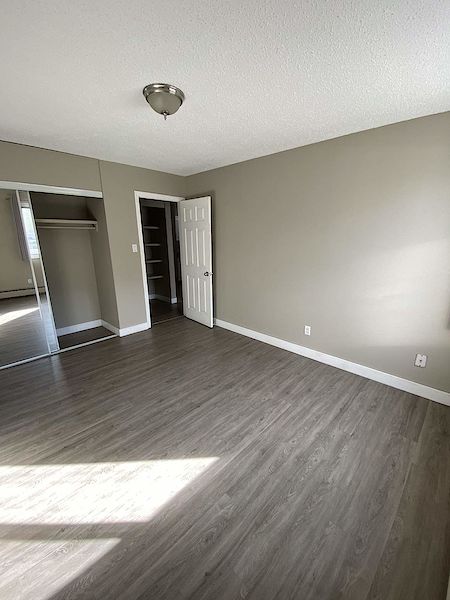 Edmonton 1 bedrooms Apartment for rent. Property photo: 289364-2