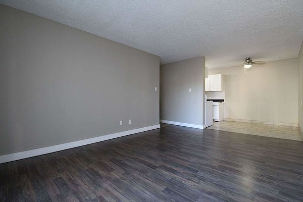 Edmonton 1 bedrooms Apartment for rent. Property photo: 289364-2