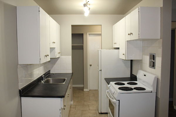 Edmonton 1 bedrooms Apartment for rent. Property photo: 289367-2