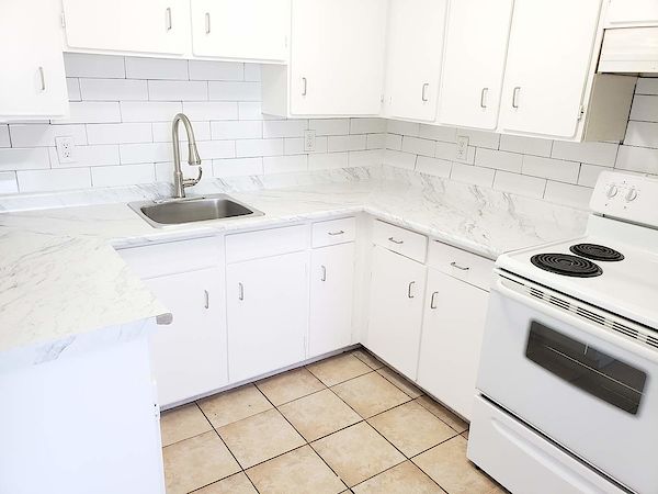 Edmonton 1 bedrooms Apartment for rent. Property photo: 289370-3