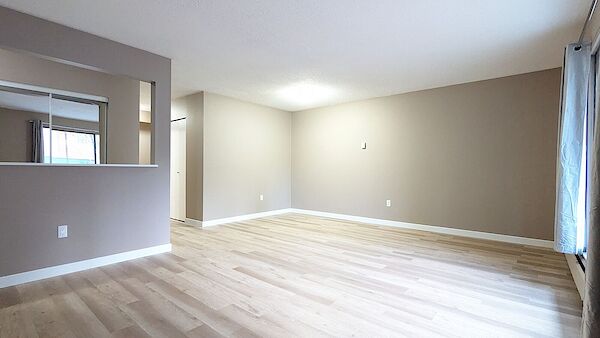 Surrey 1 bedrooms Apartment for rent. Property photo: 289409-2