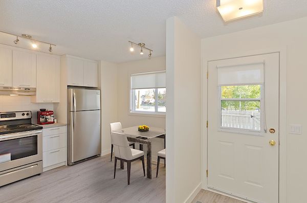 Calgary 2 bedrooms Townhouse for rent. Property photo: 29181-3