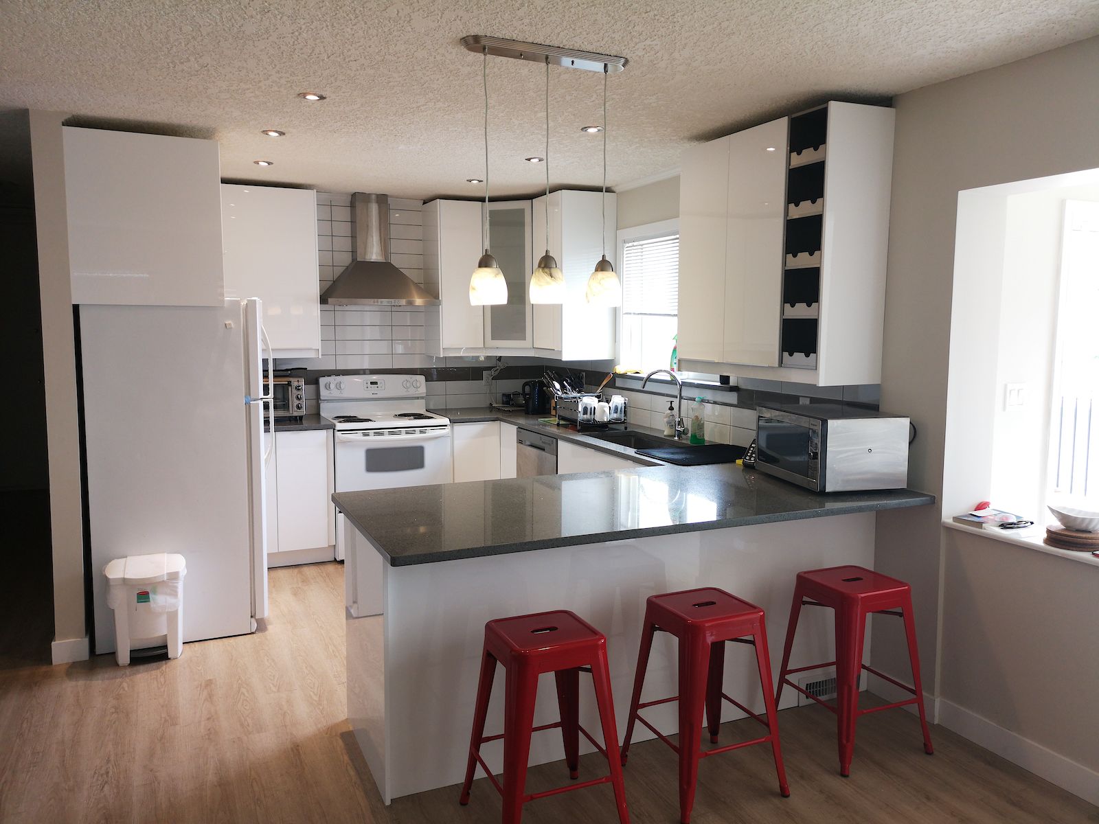 Edmonton 4 bedrooms Shared for rent. Property photo: 292635-1
