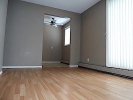 Saskatoon 1 bedrooms Apartment for rent. Property photo: 294091-2