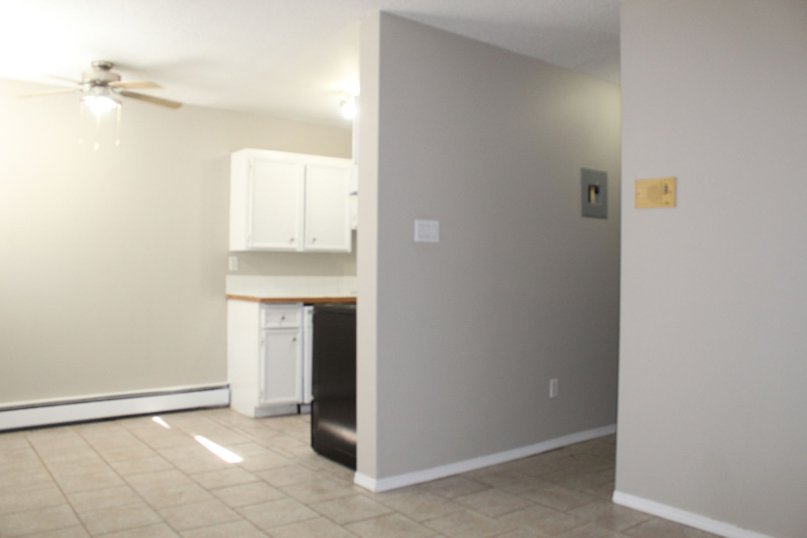 Saskatoon 1 bedroom Apartment for rent. Property photo: 294104-1