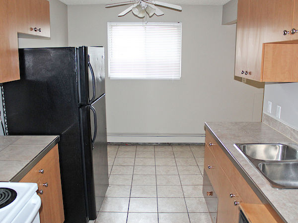 Saskatoon 1 bedrooms Apartment for rent. Property photo: 294121-2