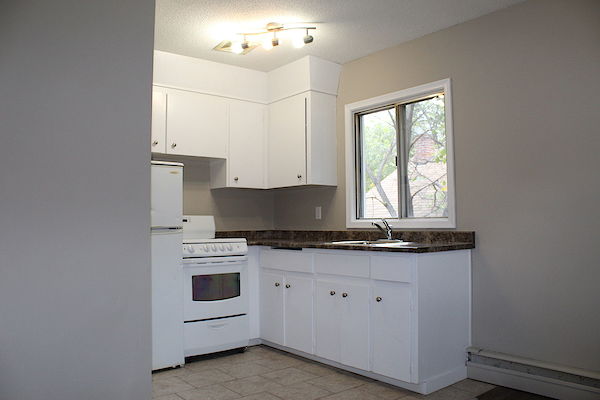 Saskatoon bachelor bedrooms Apartment for rent. Property photo: 294124-3