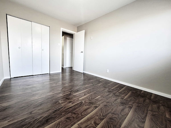 Saskatoon 1 bedrooms Apartment for rent. Property photo: 294126-2