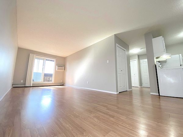 Saskatoon 2 bedrooms Apartment for rent. Property photo: 294130-2