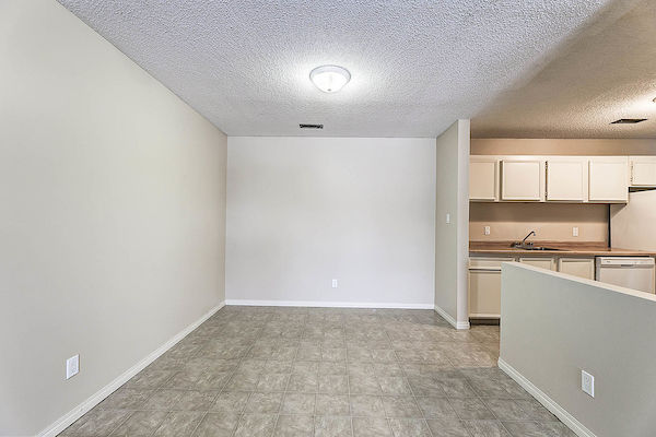 Edmonton 2 bedrooms Townhouse for rent. Property photo: 294265-2