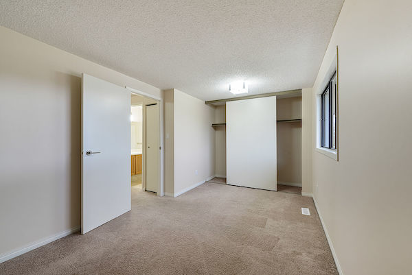 Edmonton 3 bedrooms Townhouse for rent. Property photo: 294275-3