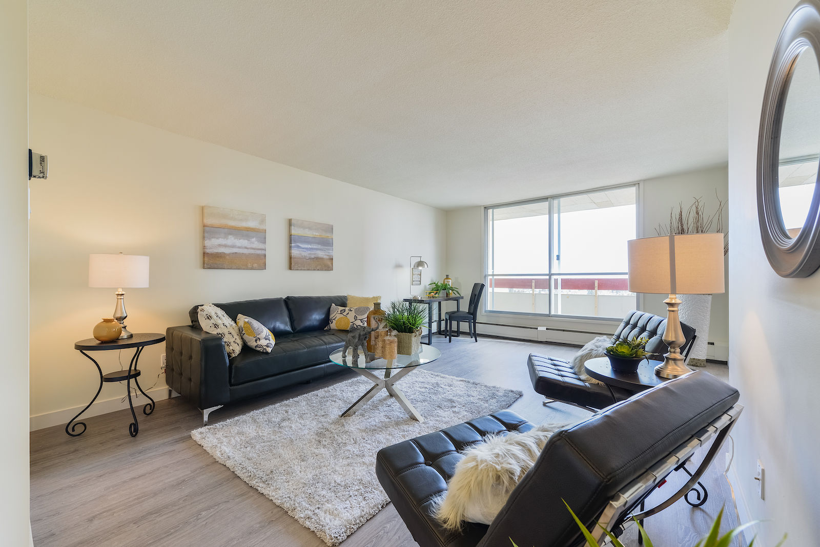 Edmonton 1 bedrooms Apartment for rent. Property photo: 294279-1