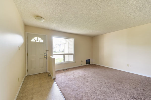 Edmonton 1 bedrooms Townhouse for rent. Property photo: 294282-2