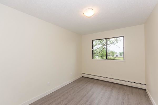 Edmonton 2 bedrooms Apartment for rent. Property photo: 294283-3