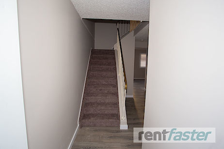 Edmonton 3 bedrooms Townhouse for rent. Property photo: 296071-2