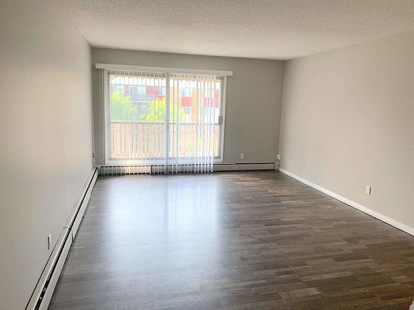 Edmonton 3 bedrooms Apartment for rent. Property photo: 296455-2