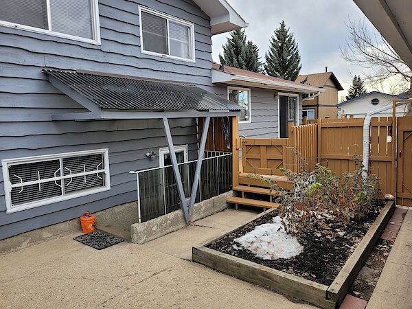 Calgary 2 bedrooms Basement for rent. Property photo: 299641-2