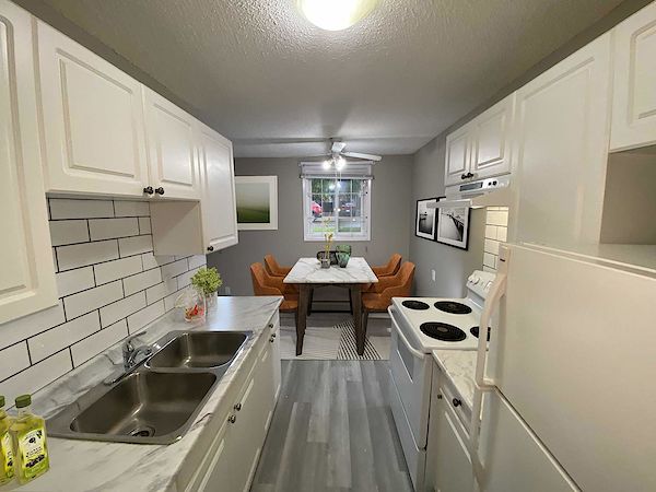 Edmonton 1 bedrooms Apartment for rent. Property photo: 299853-2