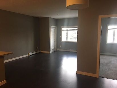 Calgary 2 bedrooms Condo for rent. Property photo: 300486-2