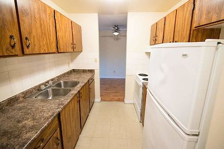 Edmonton 2 bedrooms Apartment for rent. Property photo: 303334-2