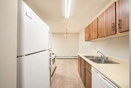 Edmonton 1 bedroom Apartment for rent. Property photo: 303428-3