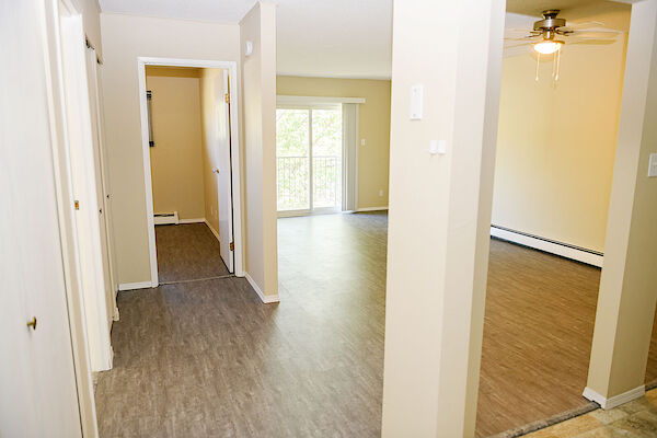 Fort Nelson 2 bedrooms Apartment for rent. Property photo: 304334-2