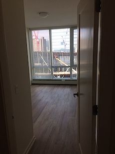 Calgary 1 bedroom Condo Unit for rent. Property photo: 304950-3