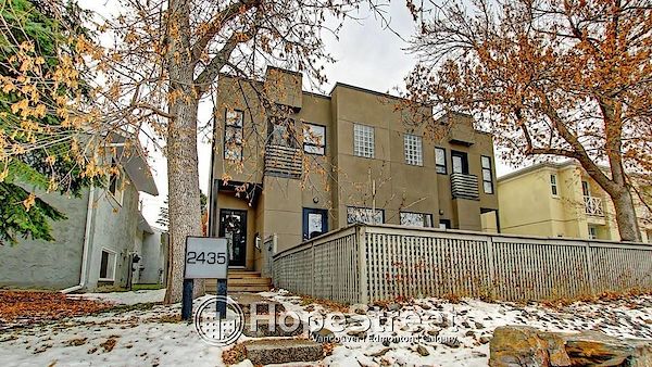 Calgary 3 bedrooms Townhouse for rent. Property photo: 305257-2