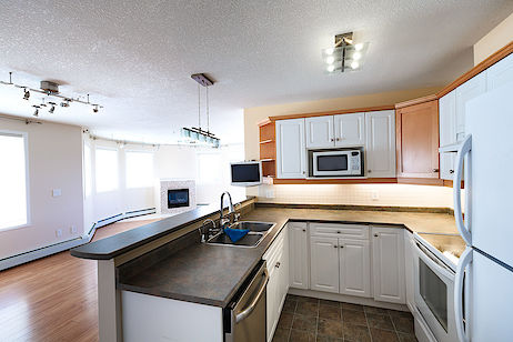 Calgary 3 bedrooms Apartment for rent. Property photo: 310749-3