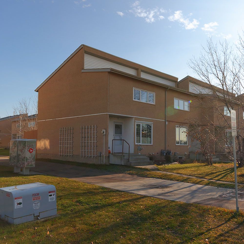 Edmonton 3 bedrooms Townhouse for rent. Property photo: 311547-1