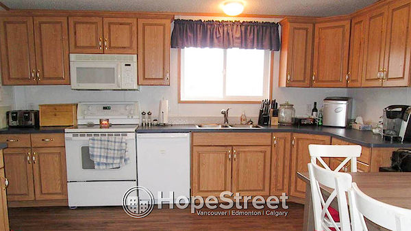 Edmonton 3 bedrooms House for rent. Property photo: 314444-2