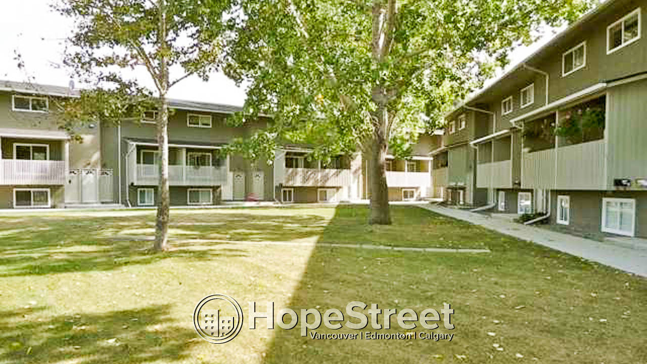 Calgary 3 bedrooms Townhouse for rent. Property photo: 315323-1