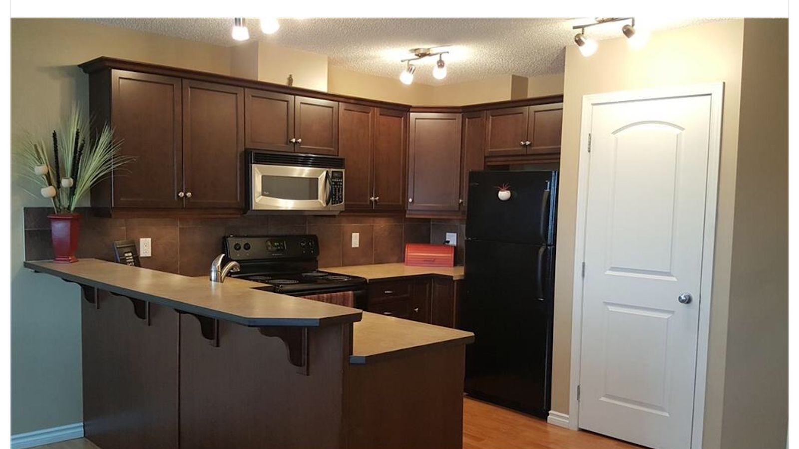 Airdrie 3 bedrooms Townhouse for rent. Property photo: 316197-1