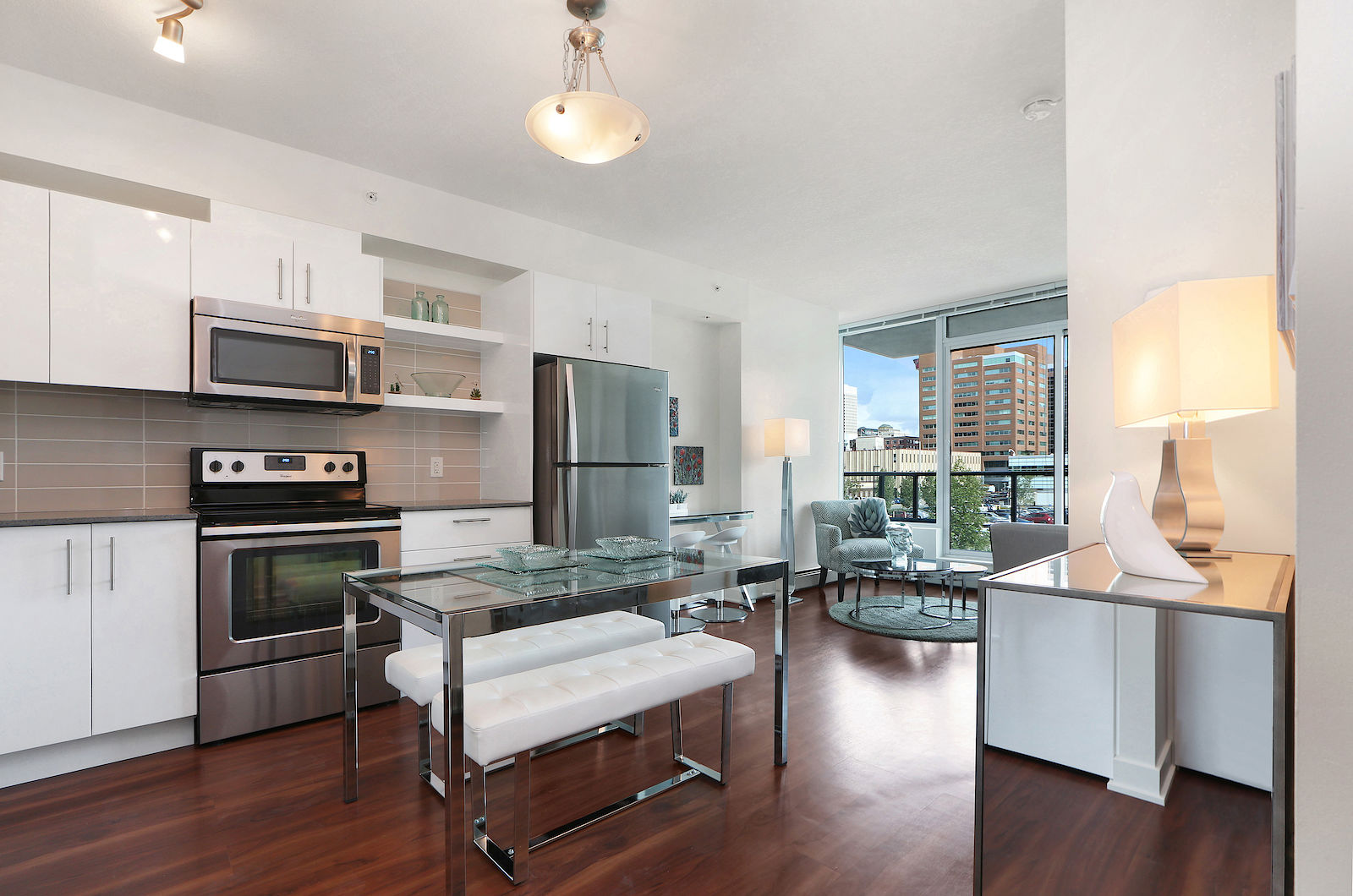 Calgary 1 bedrooms Apartment for rent. Property photo: 316346-1