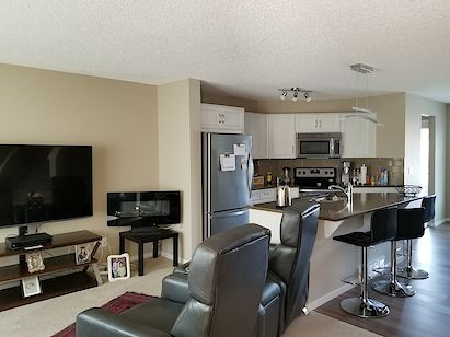 Calgary 2 bedrooms House for rent. Property photo: 316823-2