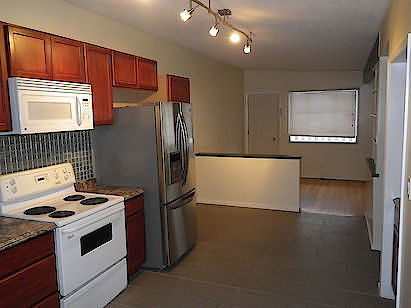 Calgary 3 bedrooms Duplex for rent. Property photo: 317935-3