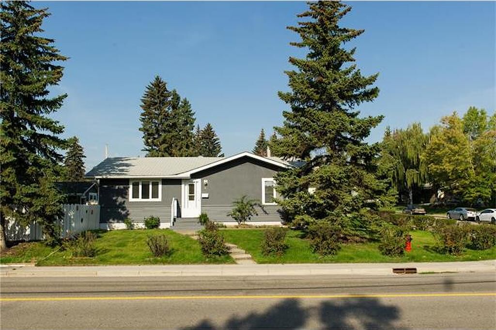 Calgary 3 bedrooms House for rent. Property photo: 320468-1
