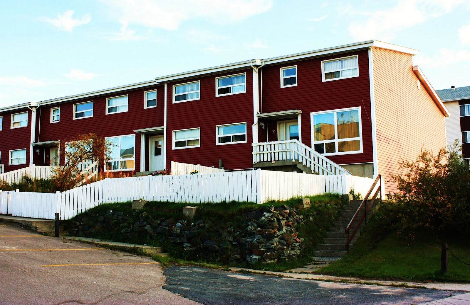 Yellowknife 3 bedrooms Apartment for rent. Property photo: 321101-1
