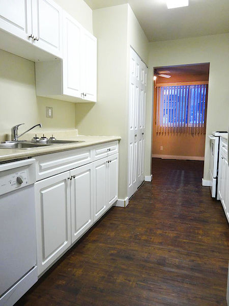 Yellowknife 3 bedrooms Apartment for rent. Property photo: 321105-2