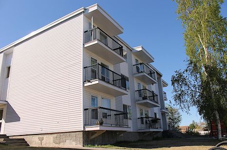 Big+bright+balconies Yellowknife 1 bedrooms Apartment for rent. Property photo: 321109-2