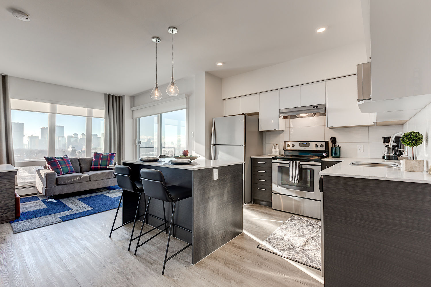 Calgary 1 bedrooms Apartment for rent. Property photo: 324964-1