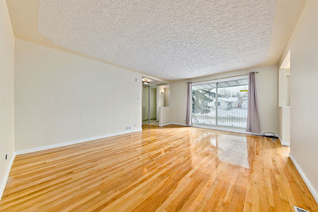 Calgary 3 bedrooms Main Floor for rent. Property photo: 327055-2