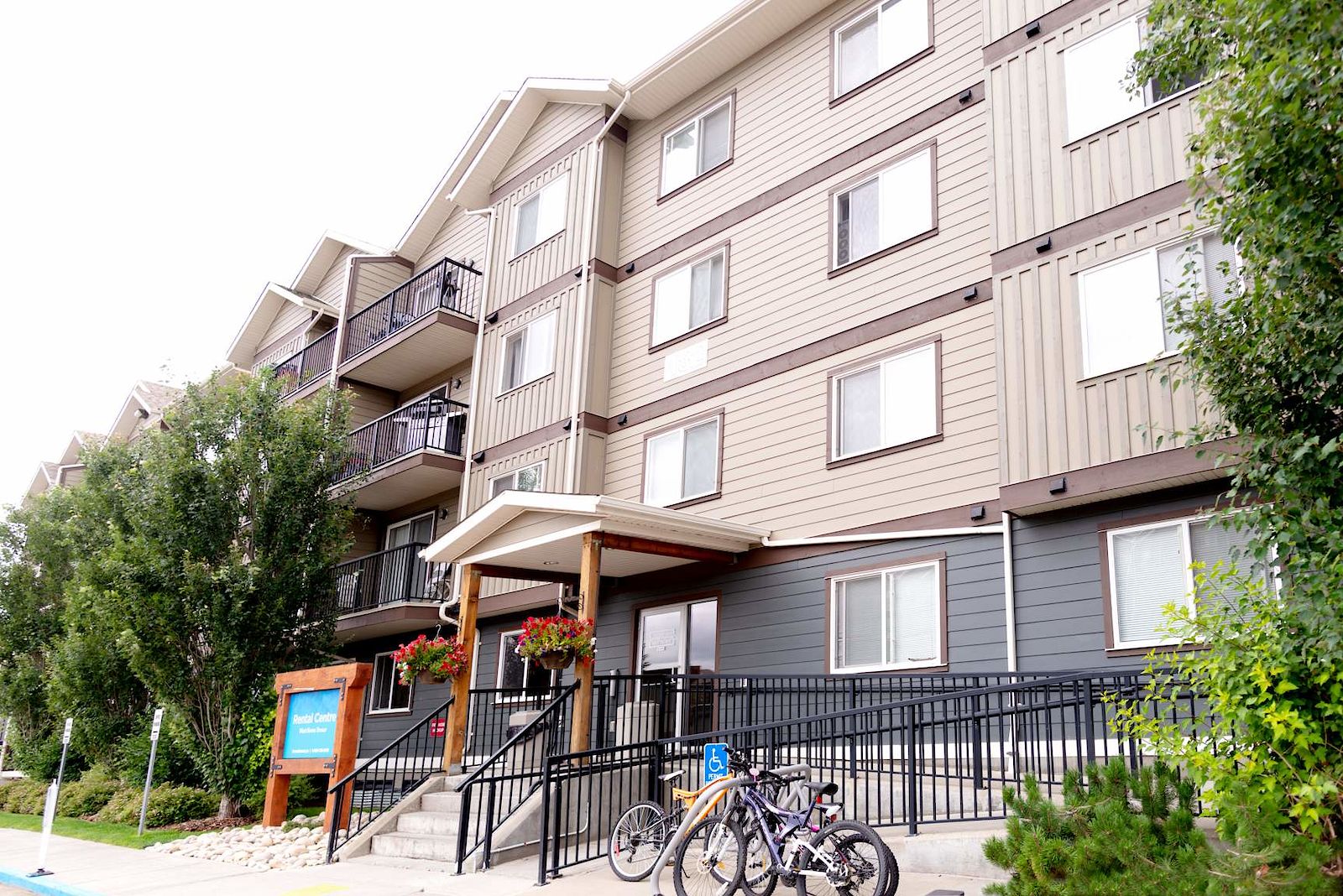 Leduc 2 bedrooms Apartment for rent. Property photo: 327473-1