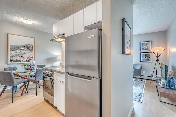 Calgary 1 bedrooms Apartment for rent. Property photo: 328918-3