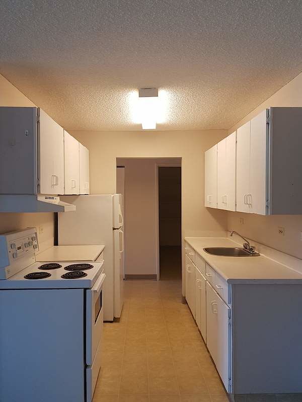Saskatoon 1 bedroom Apartment for rent. Property photo: 329927-1