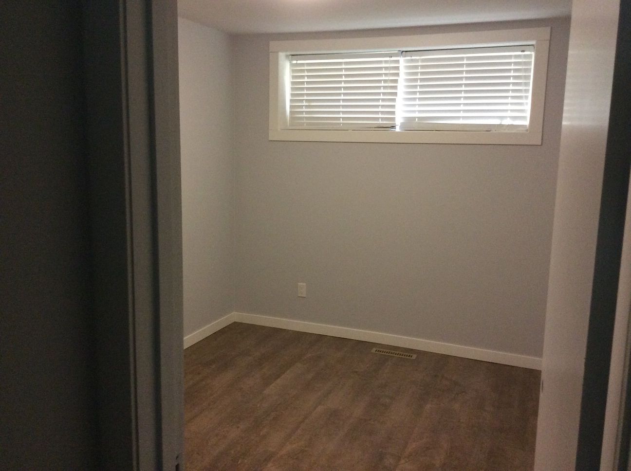 Edmonton 2 bedrooms Basement for rent. Property photo: 330363-1
